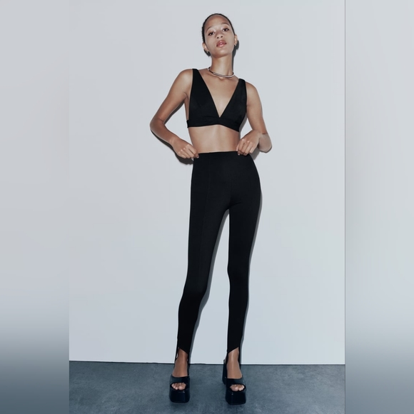Zara Tops - 🇺🇸 ZARA NYLON BRALETTE- NWT SIZE S